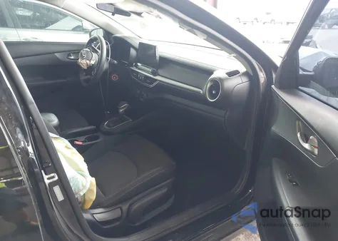 2021 Kia Forte Lxs из США, поврежденный, VIN 3KPF24AD5ME346412